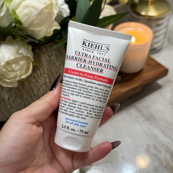 Kiehl's Skincare Bundle - Cream, Cleanser, Eye Cream, UV Serum - Picture 1 of 5